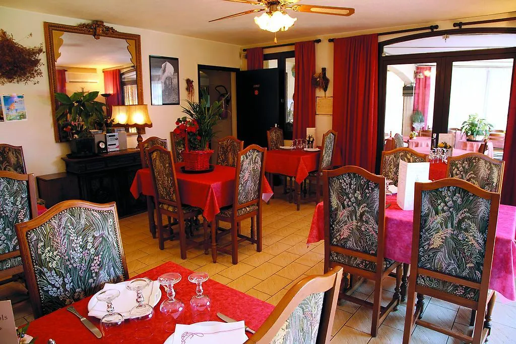 Hotel Longo Mai Arles